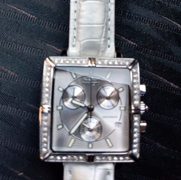 Invicta watch wildflower - Picture 2 of 6